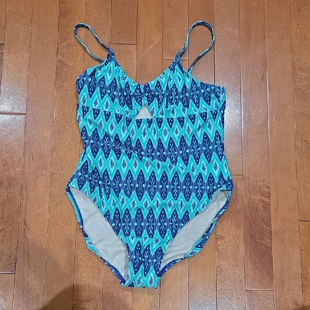Cleobella Turquoise and White Patterned Fabric
